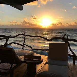 老汉夺走女警花第一次淫秽视播放网站无码
